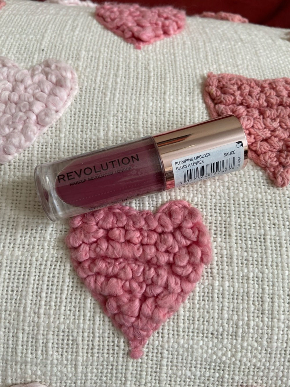 🆕 Revolution Pout Bomb plumping lipgloss in sauce
